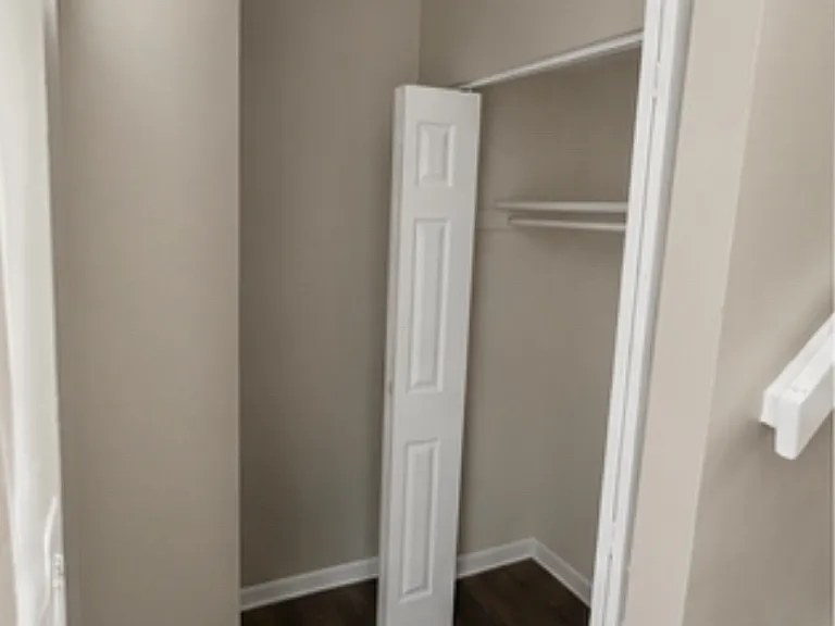 811 Russell Blvd #2F — Photo 2