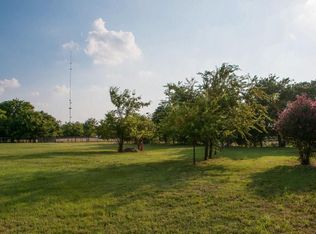 4018 Curry Rd, Arlington, TX 76001