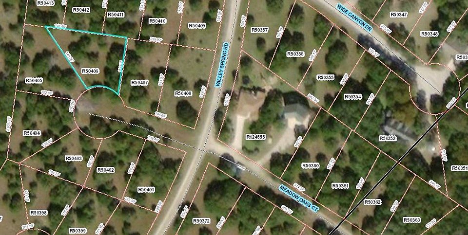 2nd image of 13 Meadow Oaks Ct