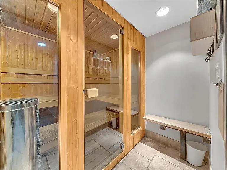 600 E Admiral Blvd #1003 — Photo 29