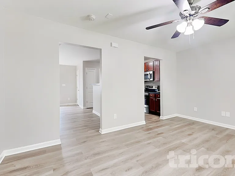 12437 Stumptown Rd — Photo 2