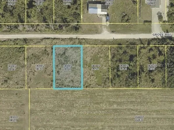 6111 Grove Ave, Bokeelia, FL 33922