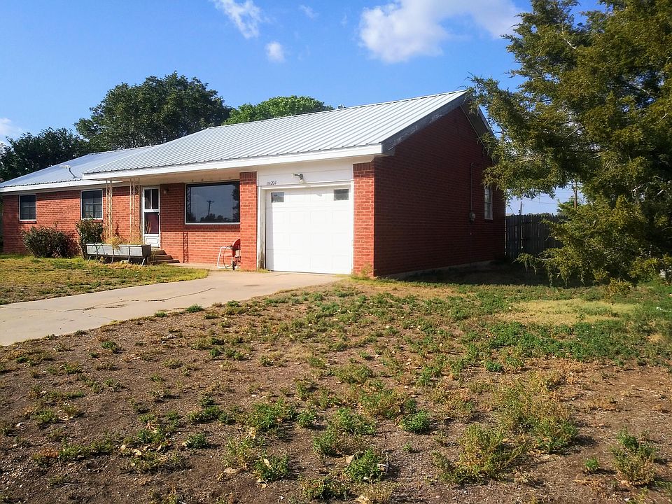 2nd image of 204 Regier Dr