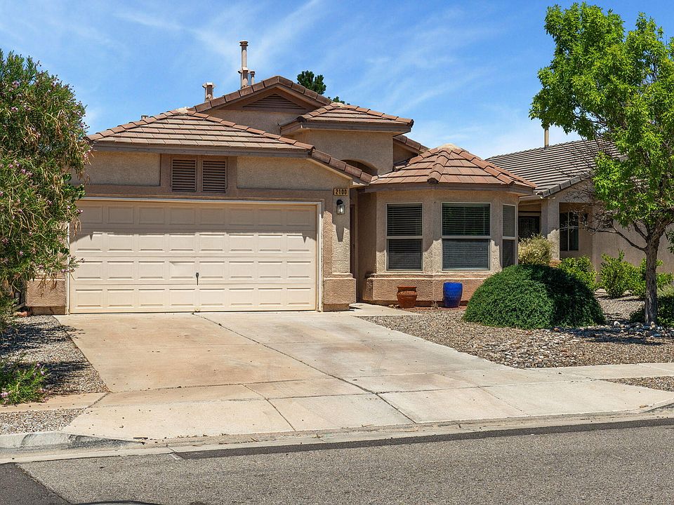 1st image of 2100 Violeta Cir SE