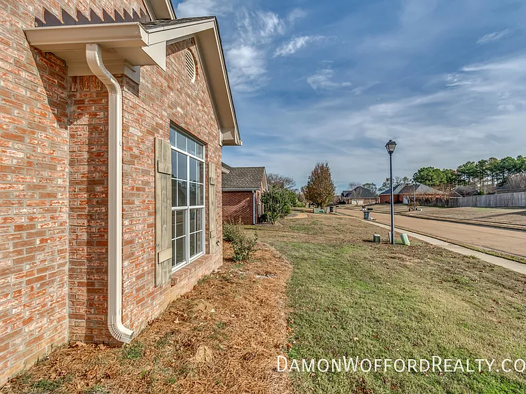 119 Kenzie Dr — Photo 53