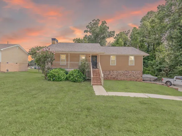 2225 Violette Dr, Soddy Daisy, TN 37379