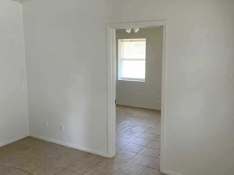 216 Nieman Ave #2 — Photo 4