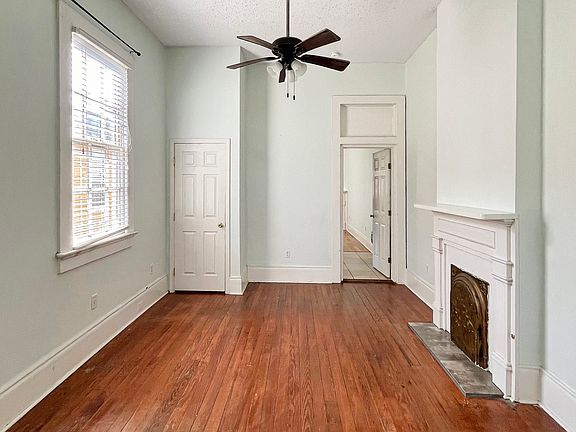 2nd image of 1827 Adams St