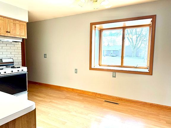4th image of 106 Terry Ellen Ln