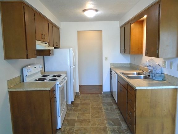 4th image of 1125 Wyatt Ave #4