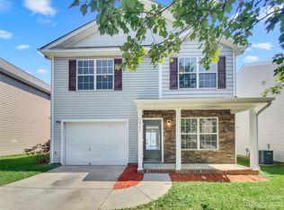 3946 Damask Dr, Charlotte, NC 28206