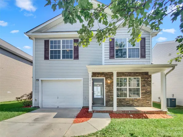 3946 Damask Dr, Charlotte, NC 28206