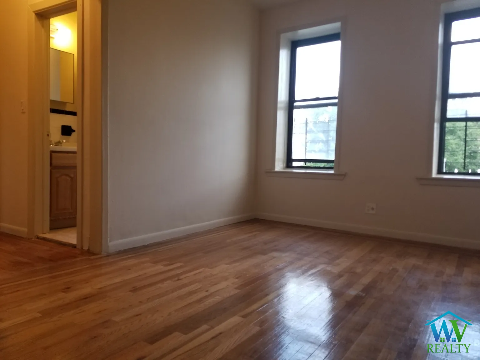 1 bed, 680 sqft, $1,730 — Photo 2