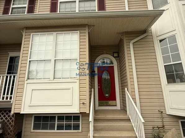 9 Clearbrook Ln, Flemington, NJ 08822