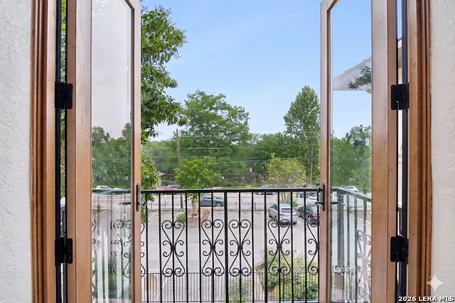 2 bed, 2.0 bath, $3,000 — Photo 4