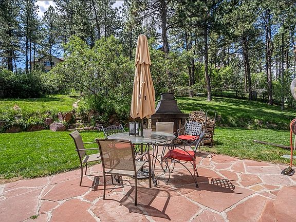 4th image of 978 Tenderfoot Dr