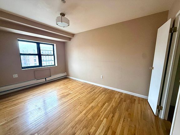 5th image of 28-14 31st St #5