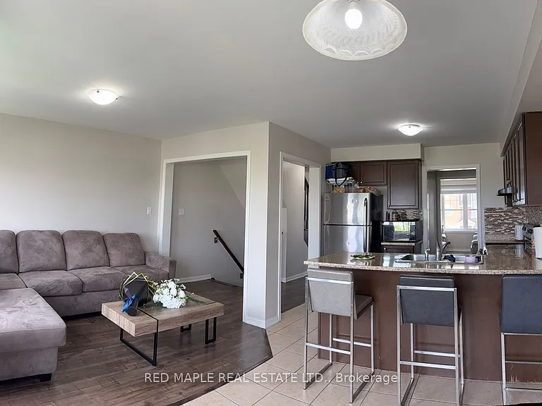 3 Vanhorne Close — Photo 19