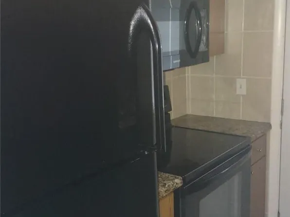 1450 E Sample Road, Pompano Beach, FL 33064