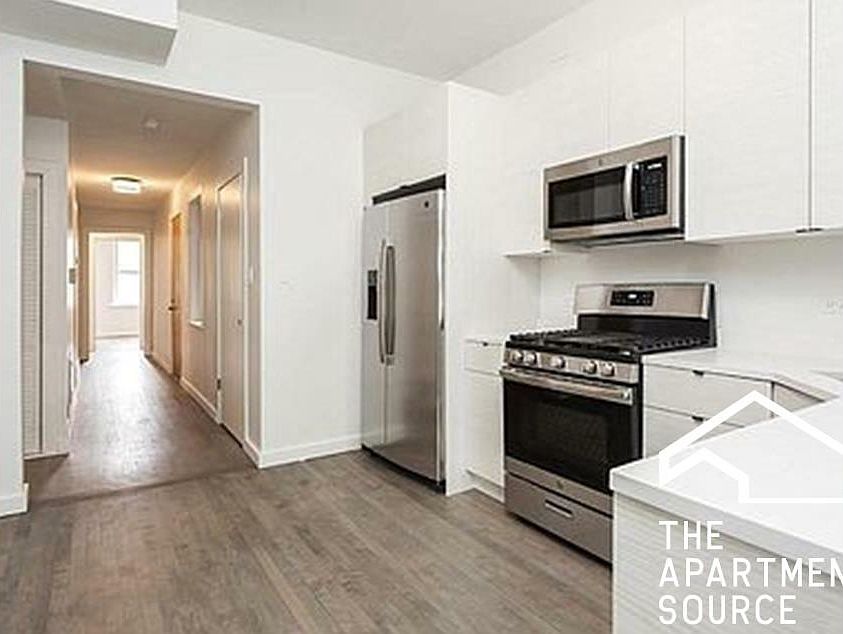 1st image of 3245 W Fullerton Ave
