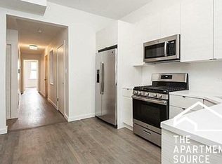 3245 W Fullerton Ave, Chicago, IL 60647