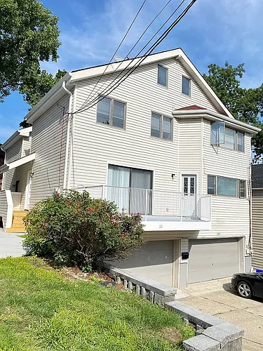 233A Myrtle Ave Photo 1
