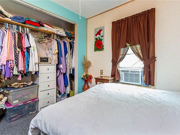 3rd image of 4941 Liberty Ave