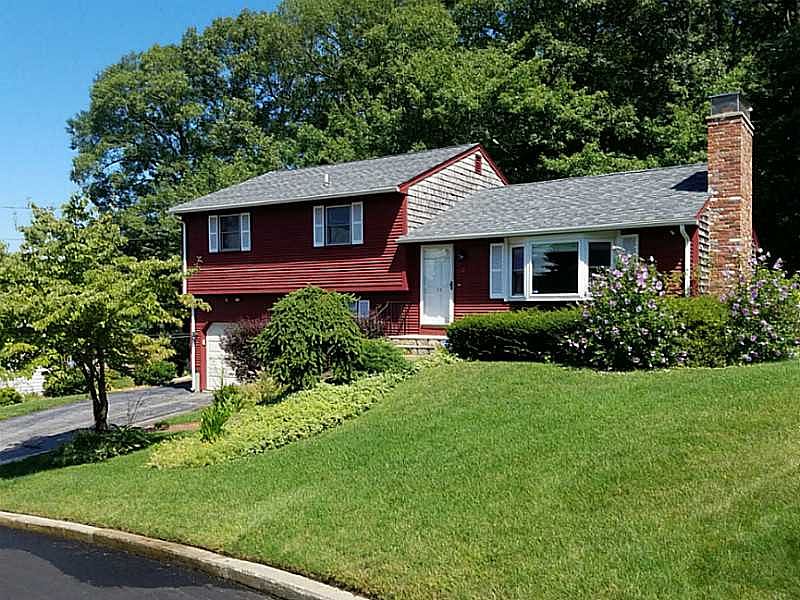 1st image of 12 Hathaway Dr