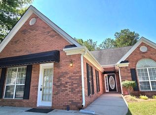 1 Saratoga Pl, Newnan, GA 30263