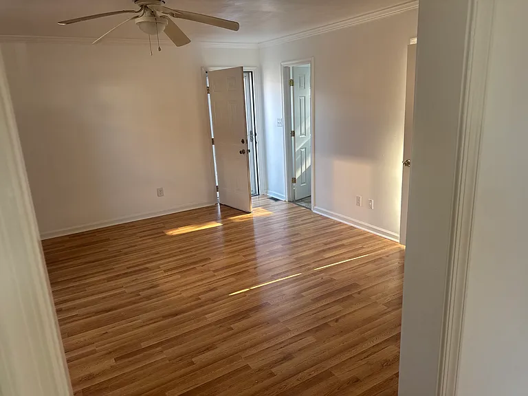 6 Thornrose Ave — Photo 5