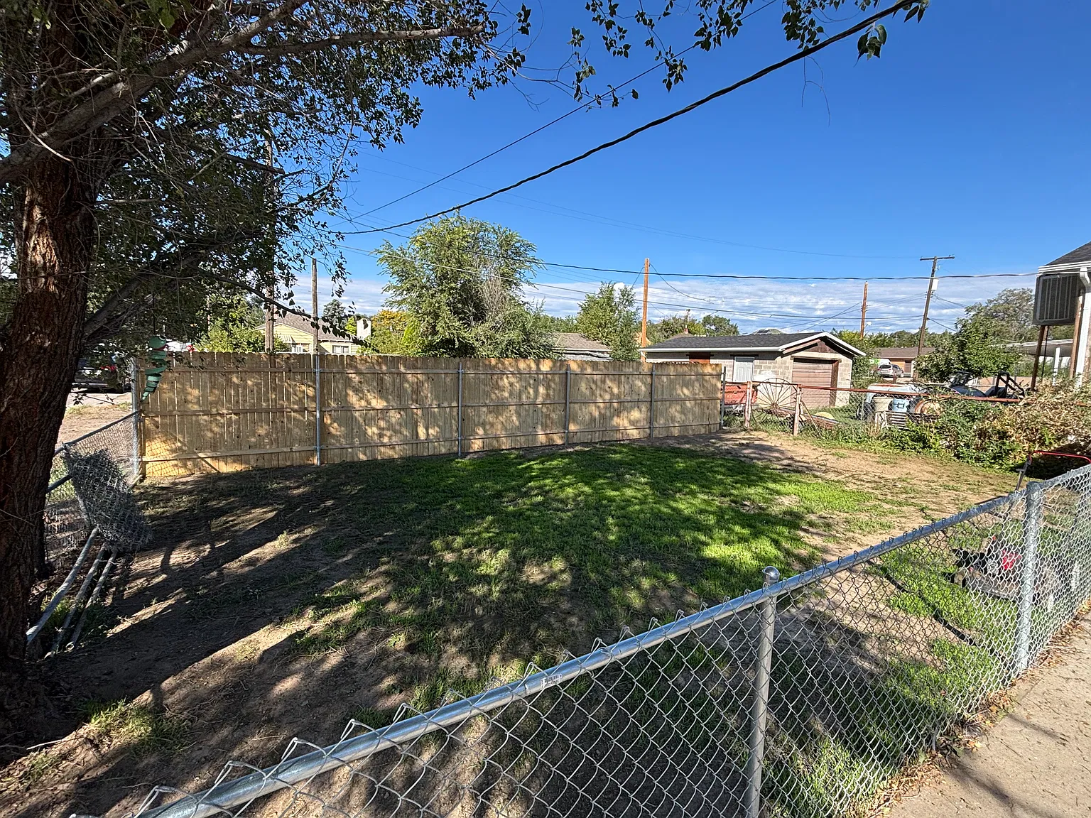496 Rose Ave — Photo 4