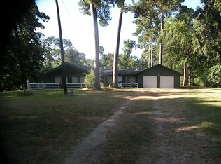 32 Gov Culberson Cir, Pointblank, TX 77364