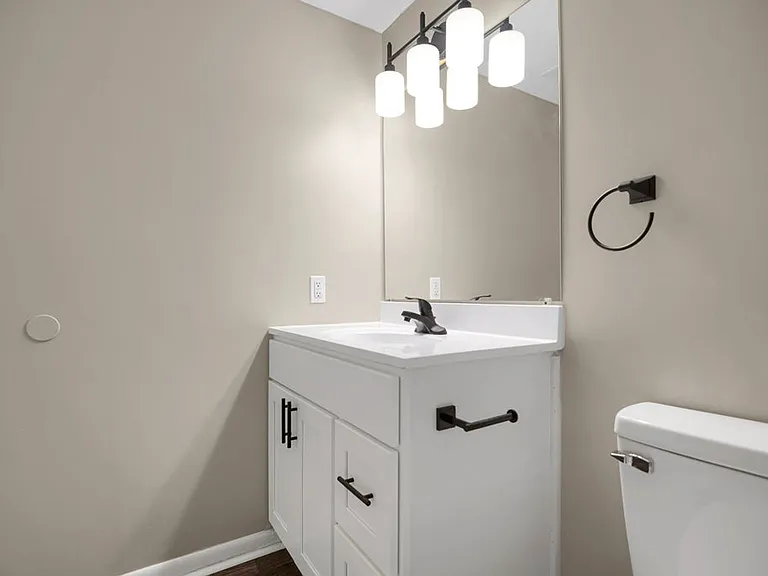 Windtree Apartment Homes — Photo 57