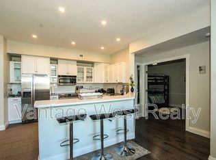 1088 Sunset Dr #608, Kelowna, BC V1Y 9W1