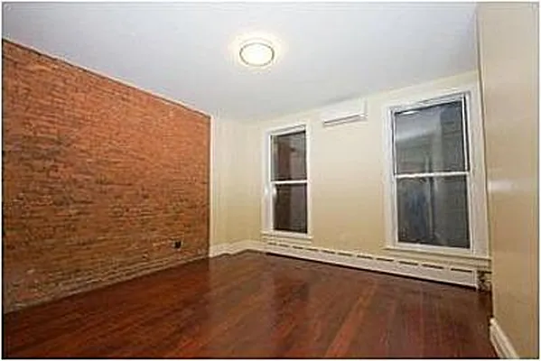 Rented by Mark David | media 52