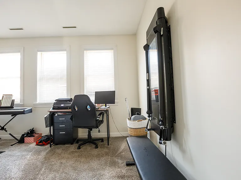 2451 N Clybourn Ave #8 — Photo 11