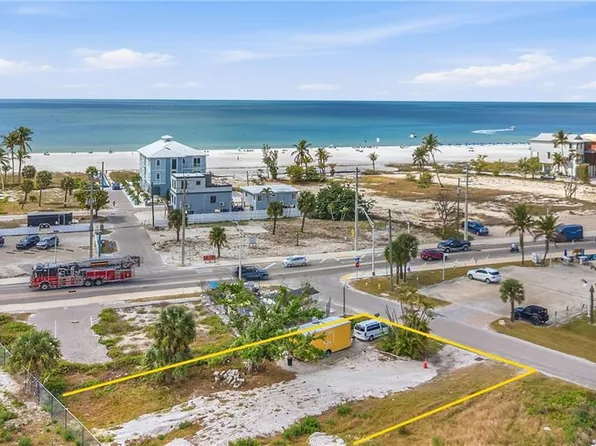 110 Mango ST, FORT MYERS BEACH, FL 33931