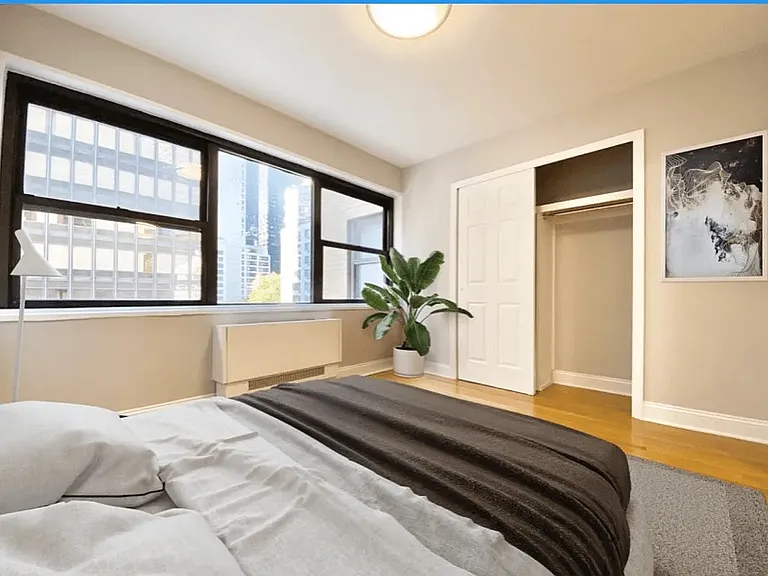 301 E 47th St #15H — Photo 4