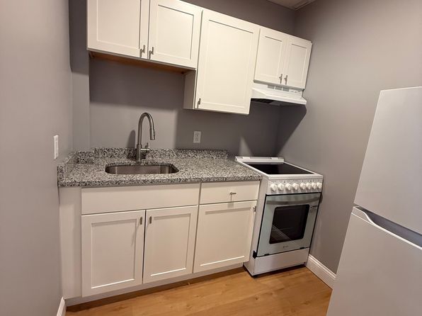 2111-2113 Acushnet Ave #7