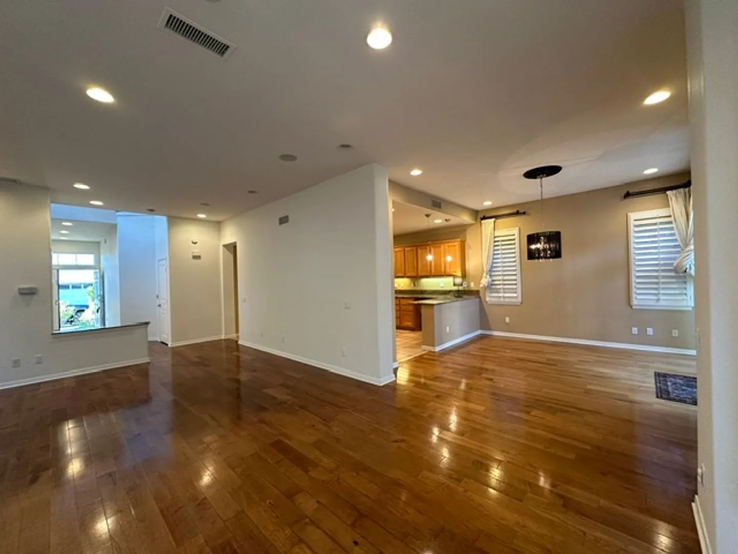 Gated Westlake Village Home Steps From The Lake — Photo 4