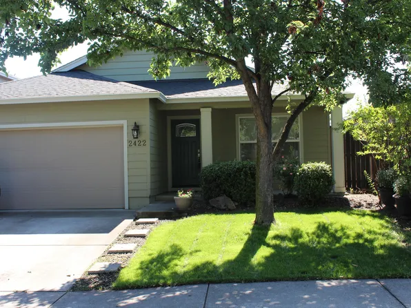 2422 Granite Ct, White City, OR 97503