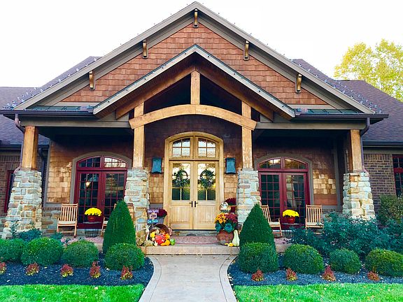 3rd image of 8443 Primrose Way