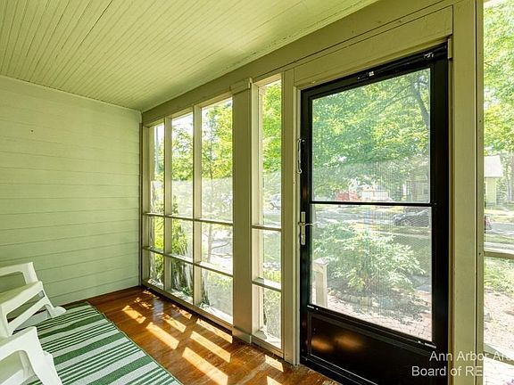 4th image of 1409 White St