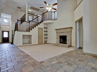 7621 High Meadow Ct, Fort Worth, TX 76112