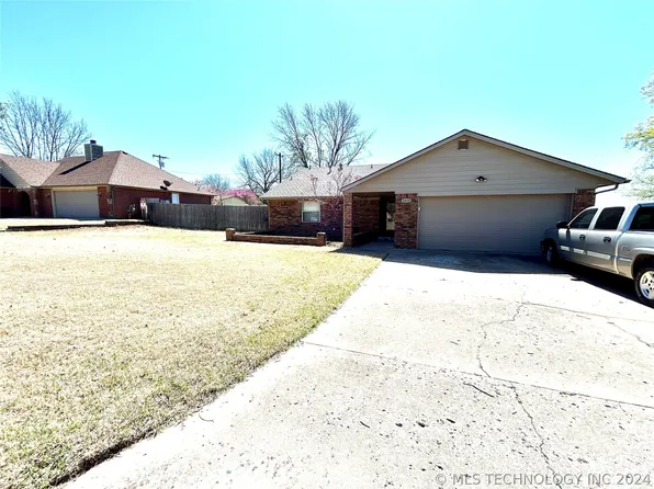 1410 Edgewood Ln, Sapulpa, OK 74066