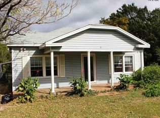 135 Mulberry Ln, Byers, TX 76357