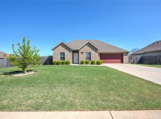 507 W Stoney Point Rd, Rogers, AR 72758