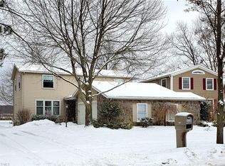 851 Nautilus Trl, Aurora, OH 44202