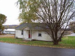 213 Stephens St, Shoals, IN 47581