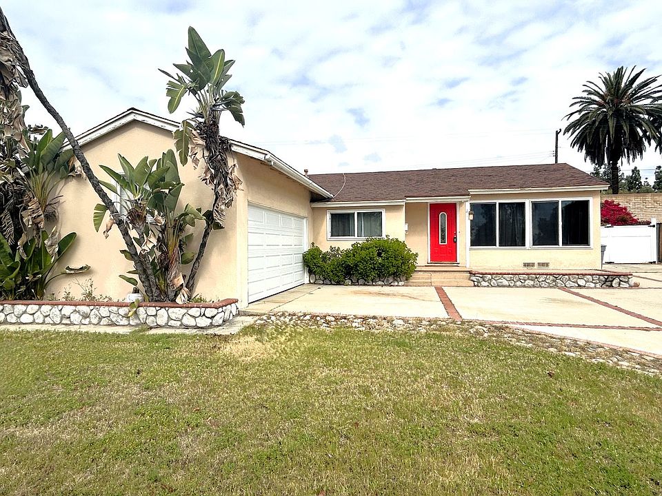1st image of 811 Drake Ave